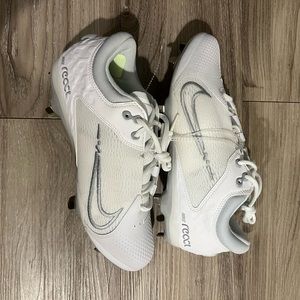 Nike softball cleats